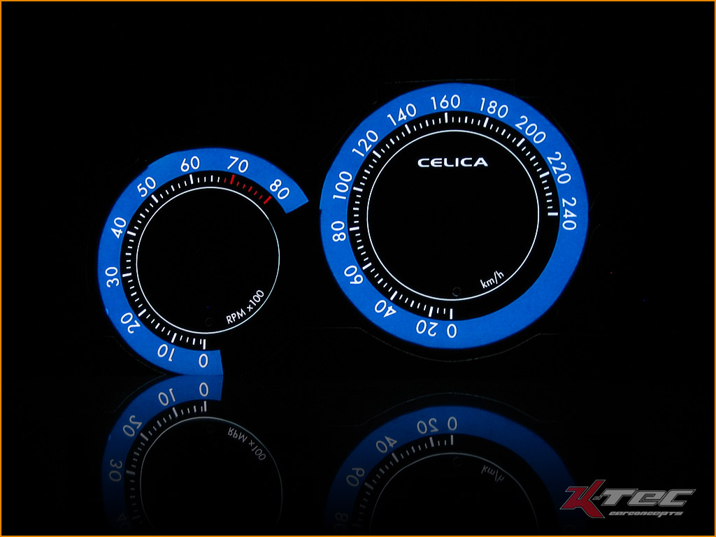 Toyota celica t23 brera   -  Plasmatachoscheiben leuchtend